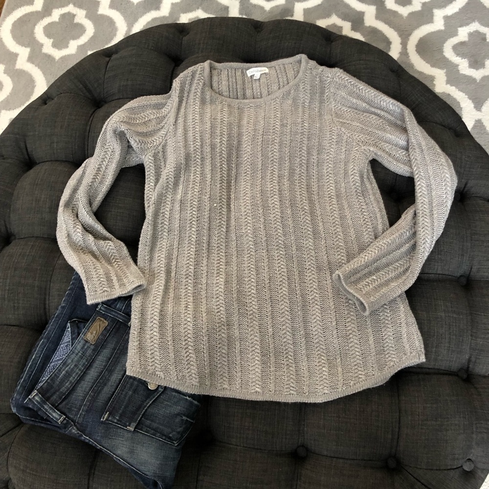 Amazing Gray Sweater ♥️ Size M